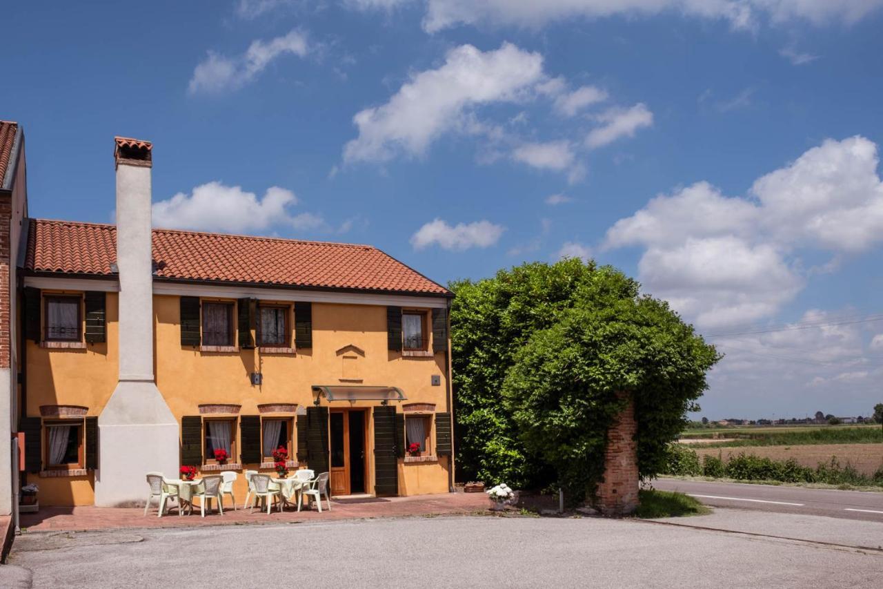Agriturismo Le 4 Rose Vescovana Exterior foto